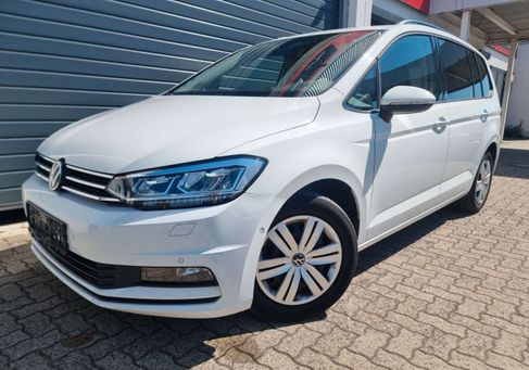 Volkswagen Touran, 2023 2