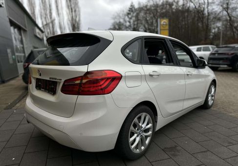 BMW 225, 2020