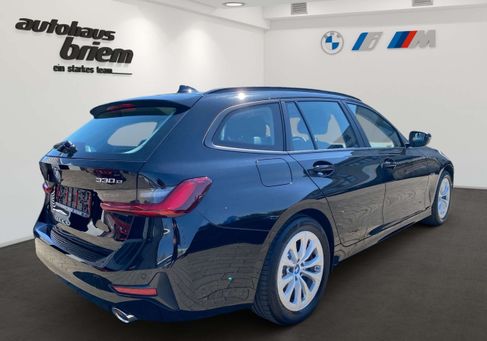BMW 330, 2022