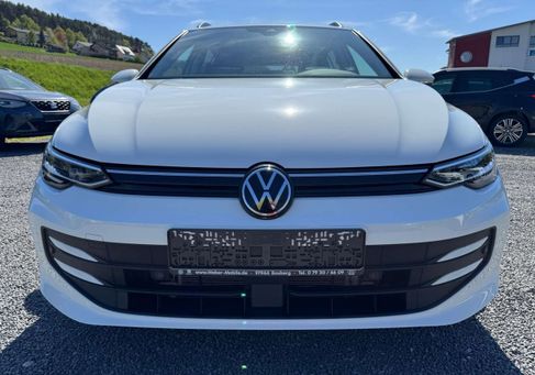 Volkswagen Golf, 2024 2