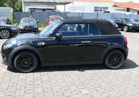 MINI ONE, 2019