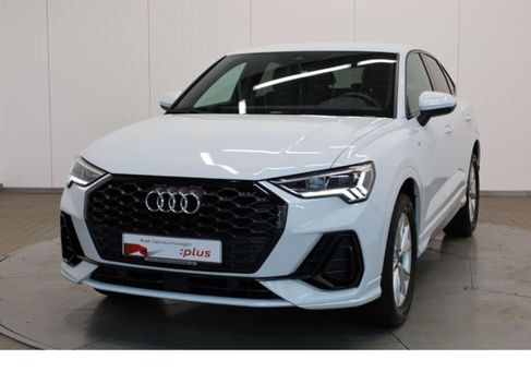 Audi Q3, 2022