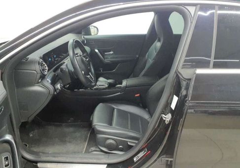 Mercedes-Benz CLA 250, 2022