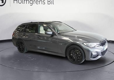 BMW 330, 2022