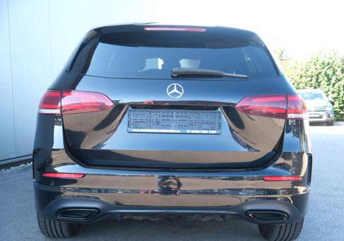 Mercedes-Benz B 250, 2021 3