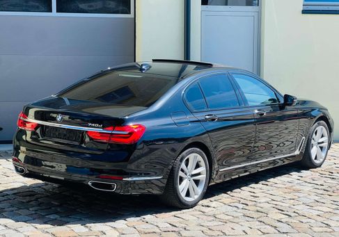 BMW 740, 2018