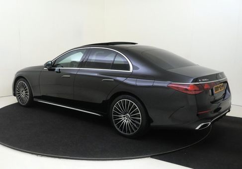 Mercedes-Benz E 300, 2025