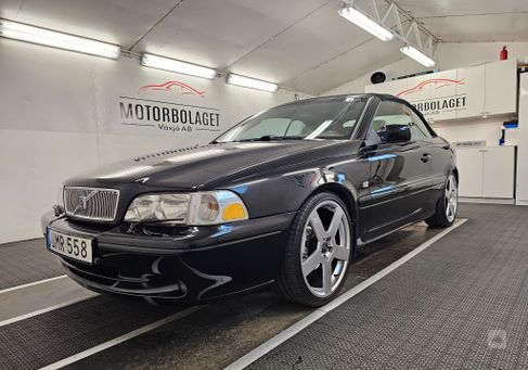Volvo C70, 2004