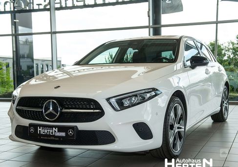Mercedes-Benz A 250, 2022
