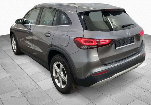 Mercedes-Benz GLA 180, 2024