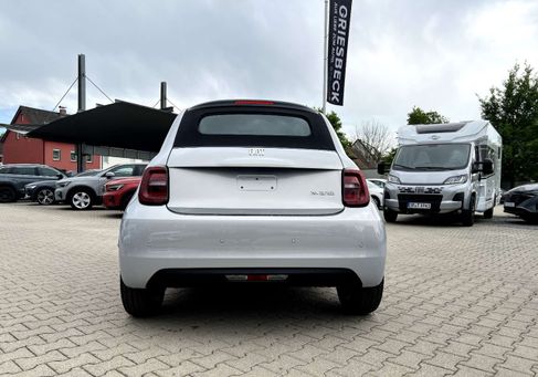 Fiat 500C, 2026