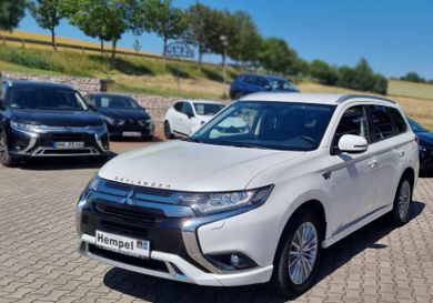 Mitsubishi Outlander, 2020