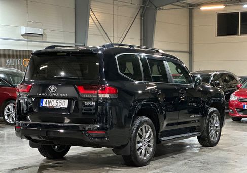 Toyota Land Cruiser, 2024