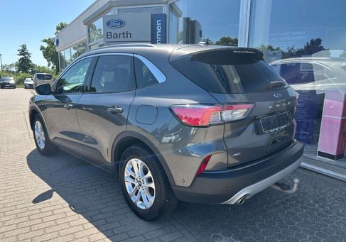 Ford Kuga, 2022