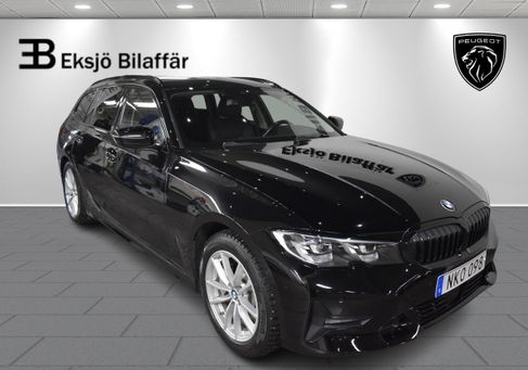 BMW 330, 2021