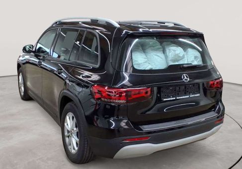 Mercedes-Benz GLB 200, 2023