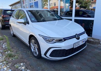 Volkswagen Golf, 2022