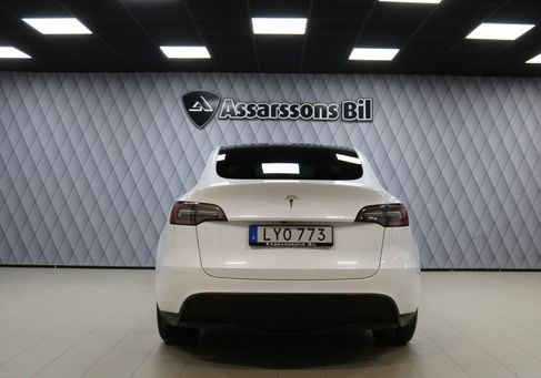 Tesla Model Y, 2023 3