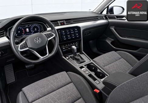 Volkswagen Passat, 2024 2