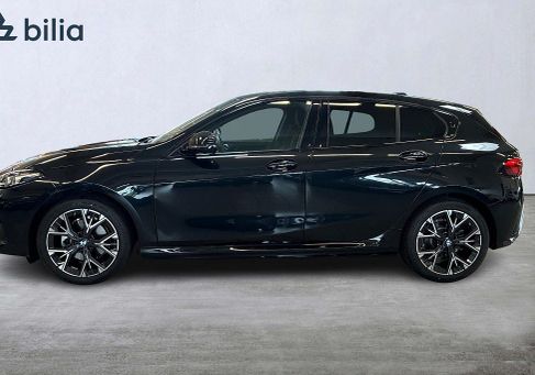 BMW 120, 2026 3