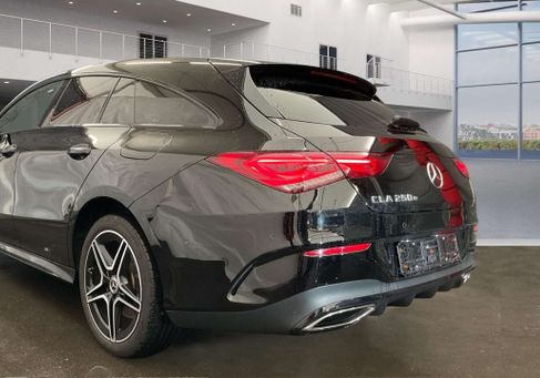 Mercedes-Benz CLA 250, 2022