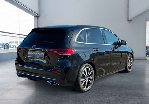 Mercedes-Benz B 250, 2022 3