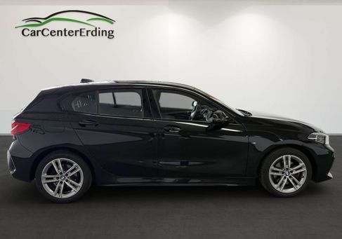 BMW 118, 2023