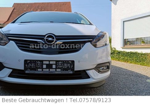 Opel Zafira, 2018