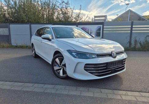 Volkswagen Passat Variant, 2025 2