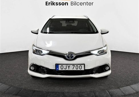 Toyota Auris Touring Sports, 2016
