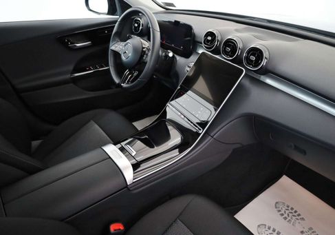 Mercedes-Benz C 220, 2023