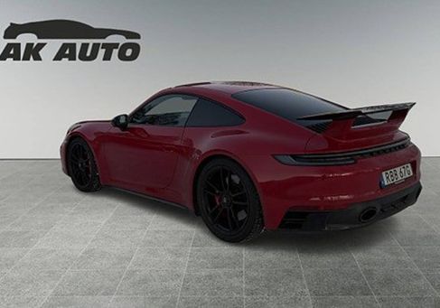 Porsche 911, 2024