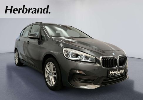 BMW 218, 2019