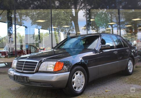 Mercedes-Benz S 320, 1992