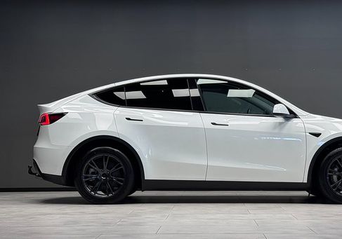 Tesla Model Y, 2025 3