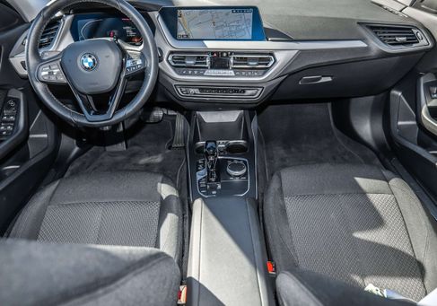 BMW 118, 2023