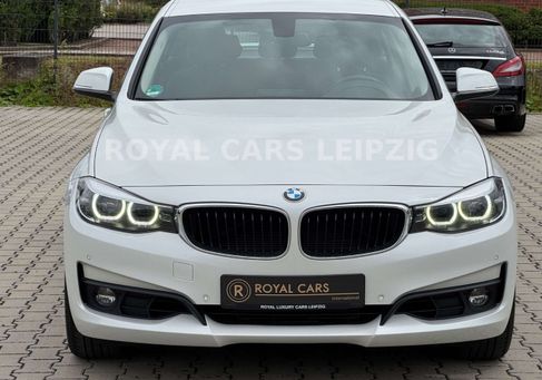 BMW 325, 2017