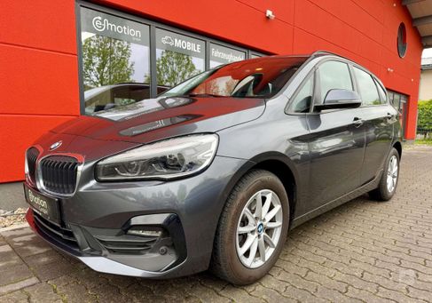 BMW 216, 2021
