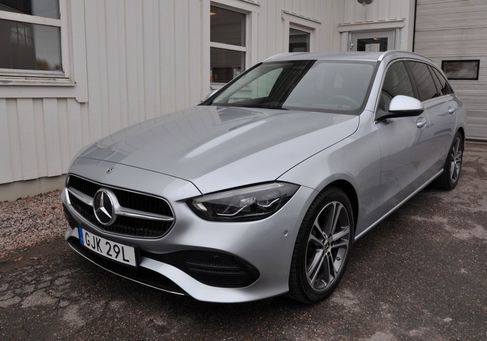 Mercedes-Benz C 220, 2025