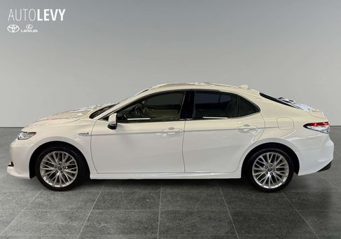 Toyota Camry, 2019