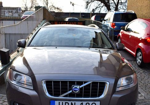 Volvo V70, 2009