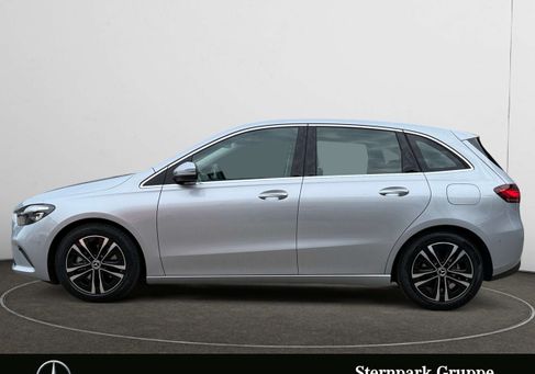 Mercedes-Benz B 180, 2024