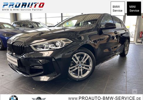 BMW 118, 2023