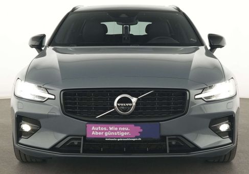 Volvo V60, 2022