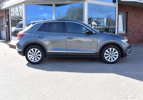 Volkswagen T-Roc, 2021
