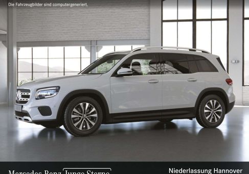 Mercedes-Benz GLB 180, 2023 3