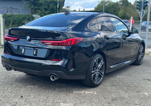 BMW 218, 2022 2