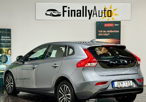 Volvo V40, 2018