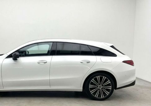 Mercedes-Benz CLA 200, 2021