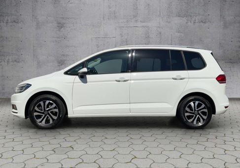 Volkswagen Touran, 2023 2